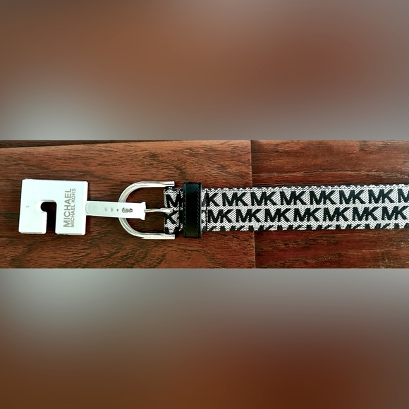 Michael Kors Belt: New with Tag : Women’s Size Small - Picture 2 of 9